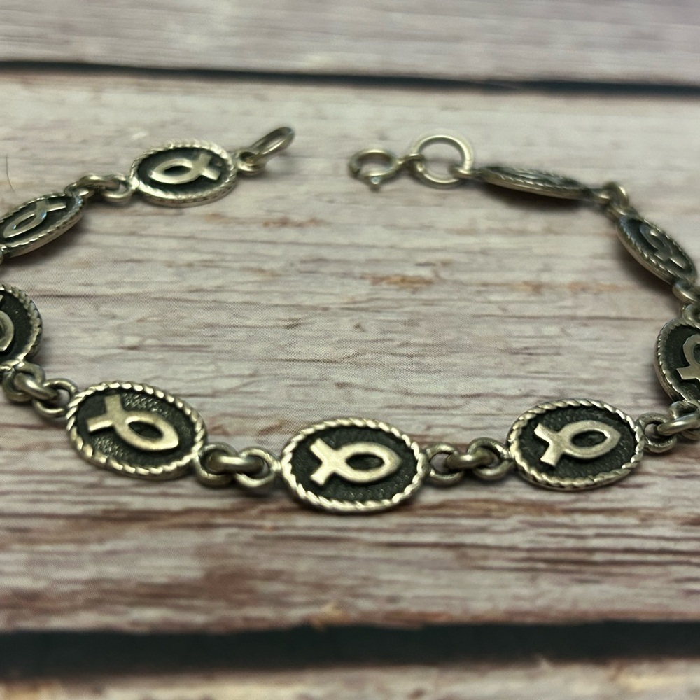 Vintage Sterling Ichthys Link Bracelet Jesus Fish Raised Design Rope Border E979